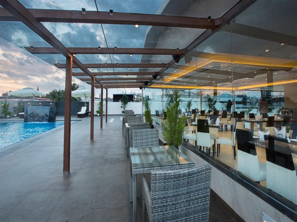 Hotel The The Grand Magrath Бангалор Екстериор снимка