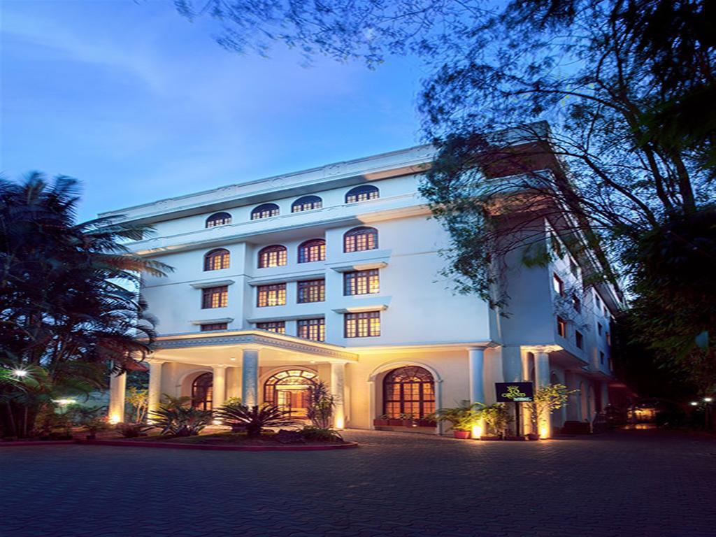 Hotel The The Grand Magrath Бангалор Екстериор снимка